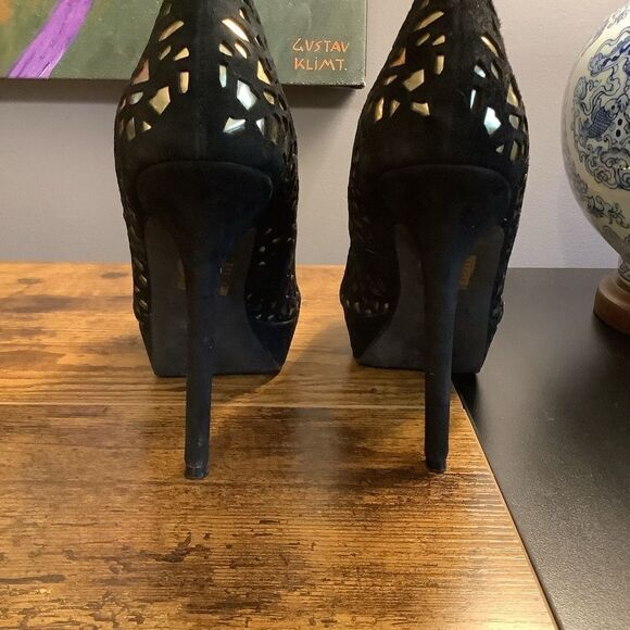 Colin Stuart Black Platform Heels 👠 - Picture 5 of 6